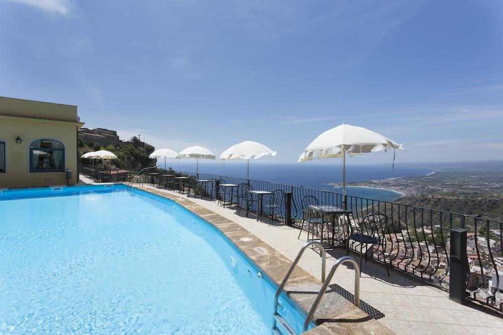 Hotel Sole Castello (Adults Only) Taormina Bagian luar foto