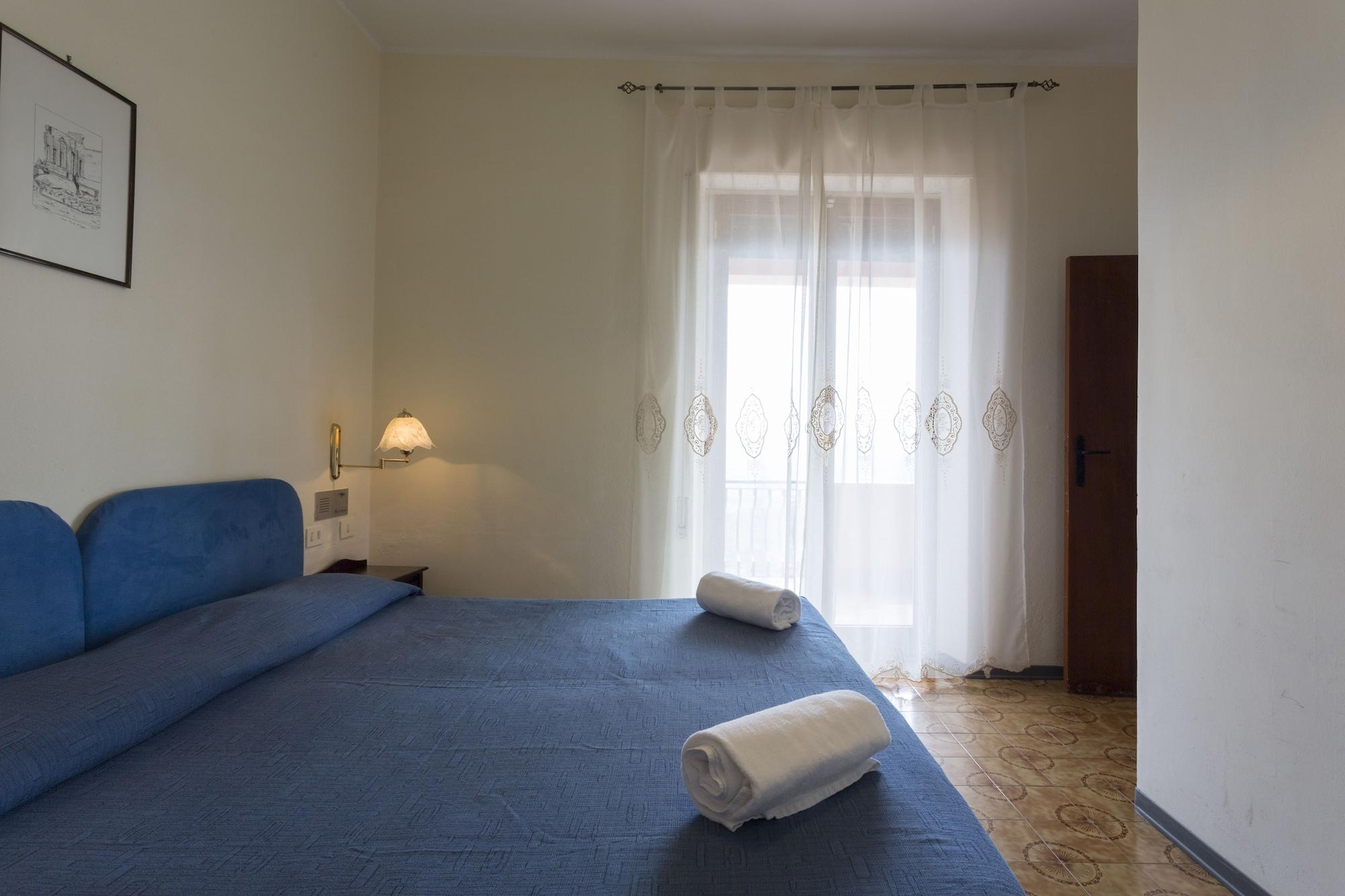 Hotel Sole Castello (Adults Only) Taormina Bagian luar foto