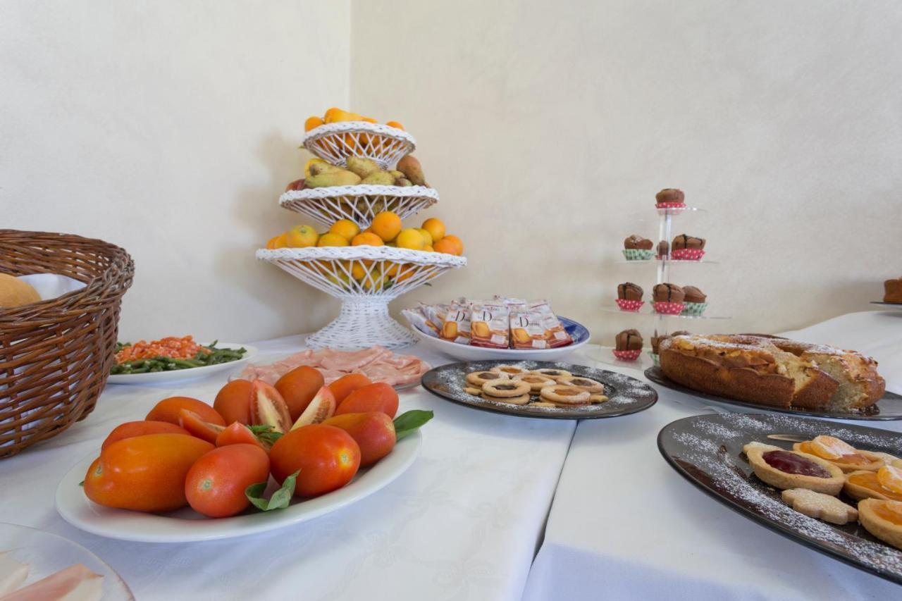 Hotel Sole Castello (Adults Only) Taormina Bagian luar foto