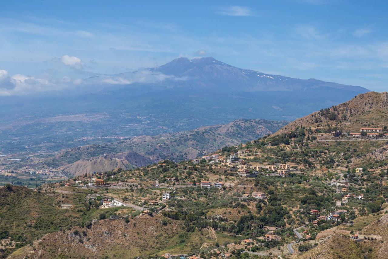 Hotel Sole Castello (Adults Only) Taormina Bagian luar foto
