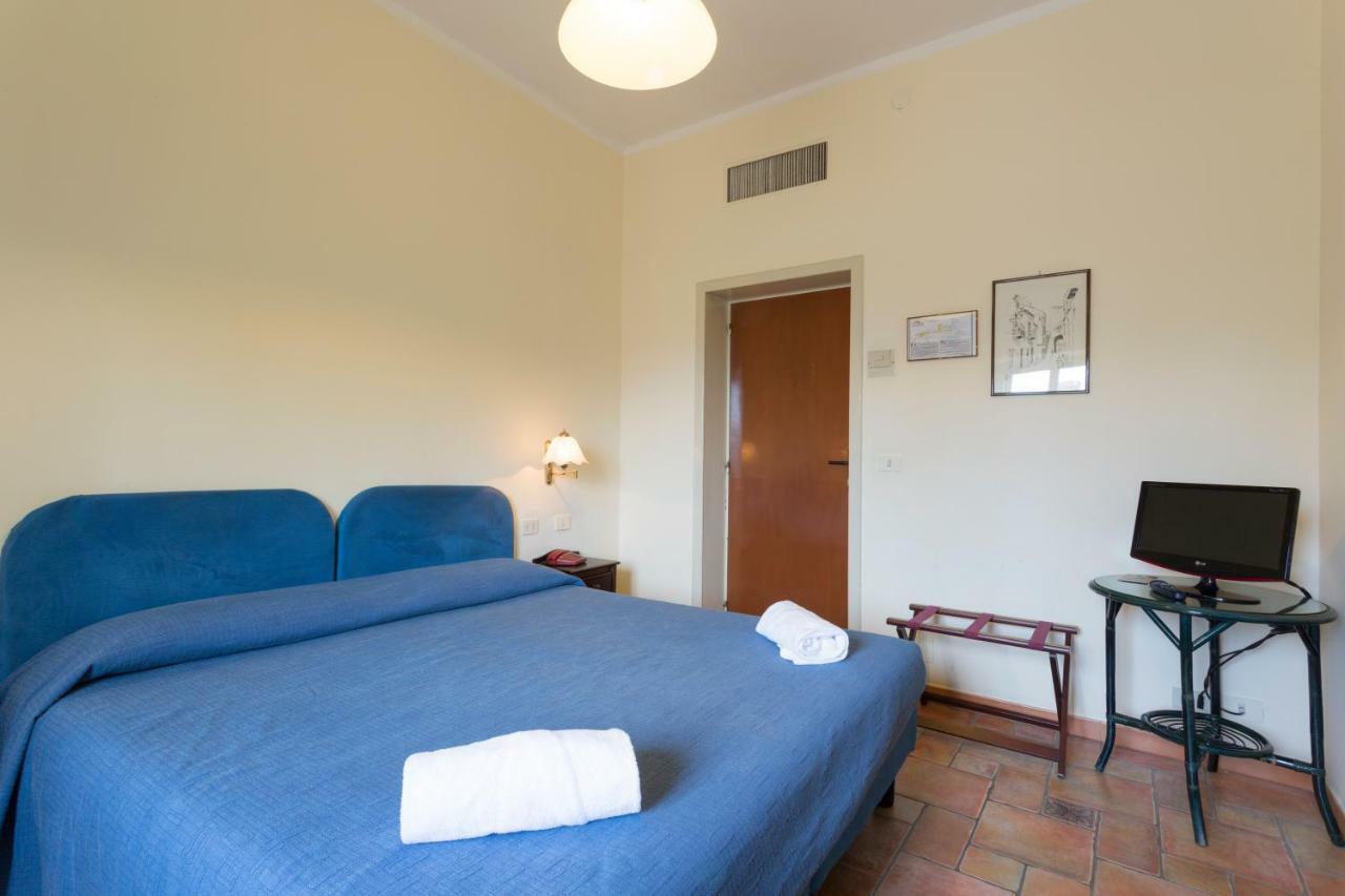Hotel Sole Castello (Adults Only) Taormina Bagian luar foto